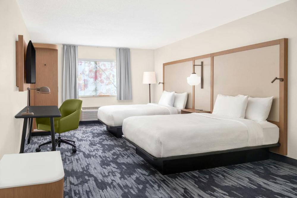 Queen Room with Two Queen Beds interior
